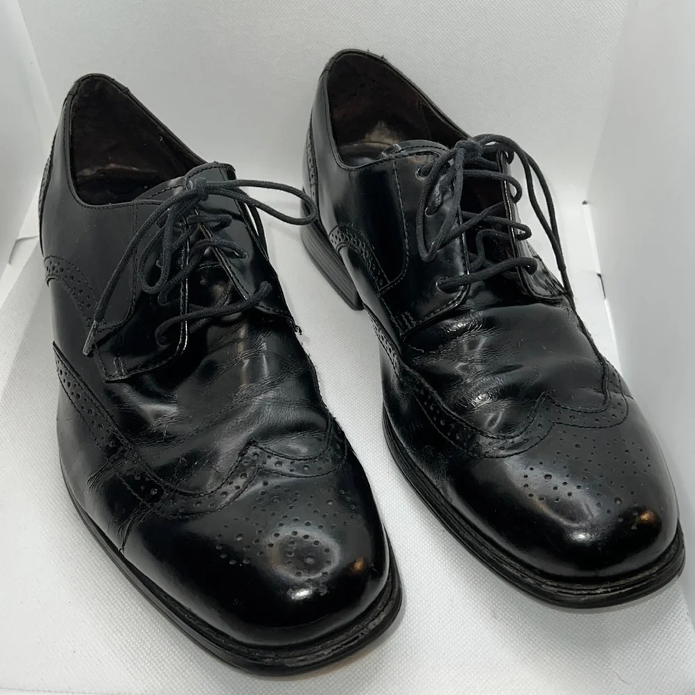 Johnston & Murphy black leather lace up wingtip square front shoes‎ 8 1/2